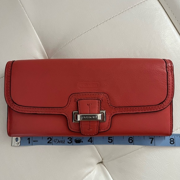 ⚡️Price Drop⚡️ Coach Envelope Wallet- Used - Picture 9 of 10